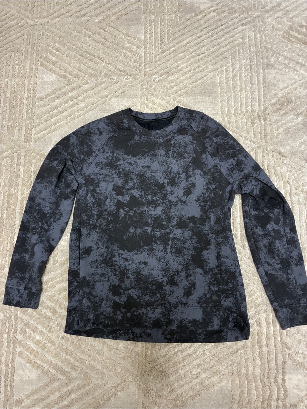 lululemon athletica Black and Charcoal Camouflage Long Sleeve Crew